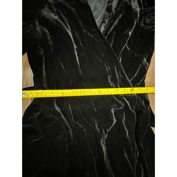 NWT!! RHODE "LAINEY" DRESS ,Black,Goth,Halloween, Velvet, Wrap, - Picture 12 of 16
